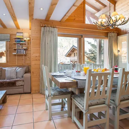 Muguet Gauche With Hot Tub Sleeps 10 Chalet Morzine