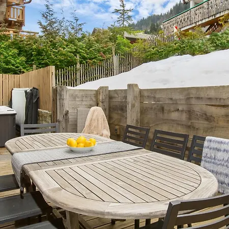 Chalet Muguet Gauche With Hot Tub Sleeps 10 *
