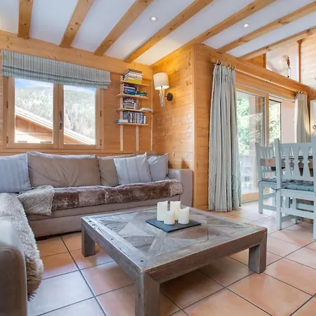 Chalet Muguet Gauche With Hot Tub Sleeps 10 Morzine